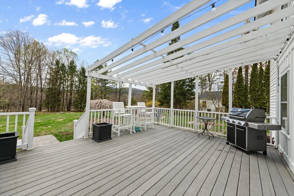 192 North Shore Road Hebron NH 03241
