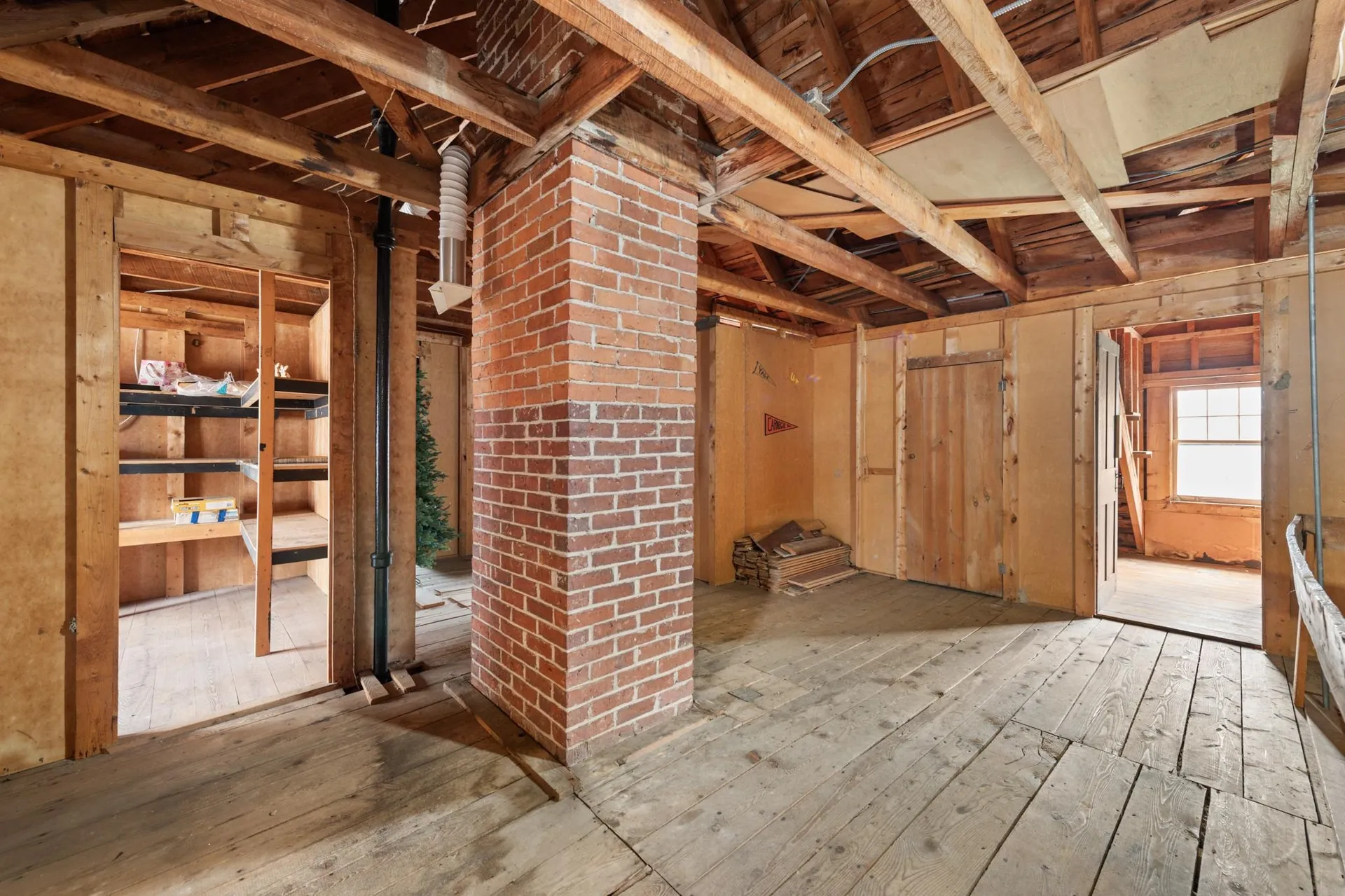 192 North Shore Road Hebron NH 03241