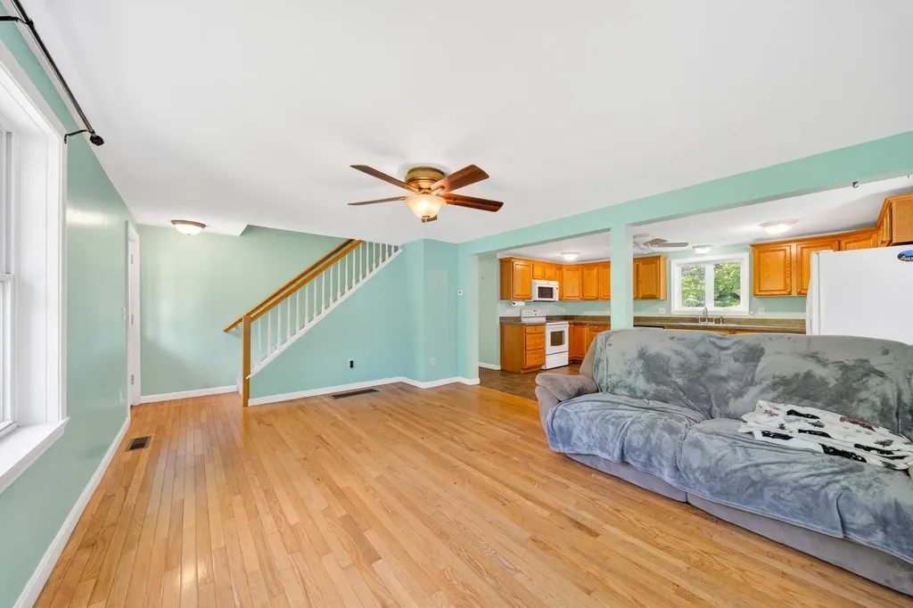526 Pembroke Street Pembroke NH 03275
