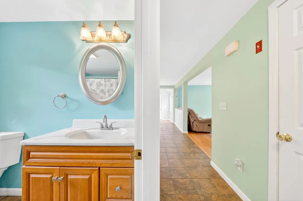 526 Pembroke Street Pembroke NH 03275
