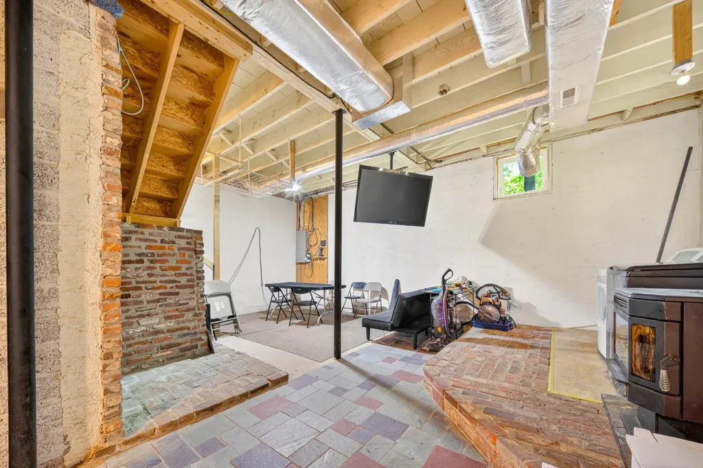 526 Pembroke Street Pembroke NH 03275