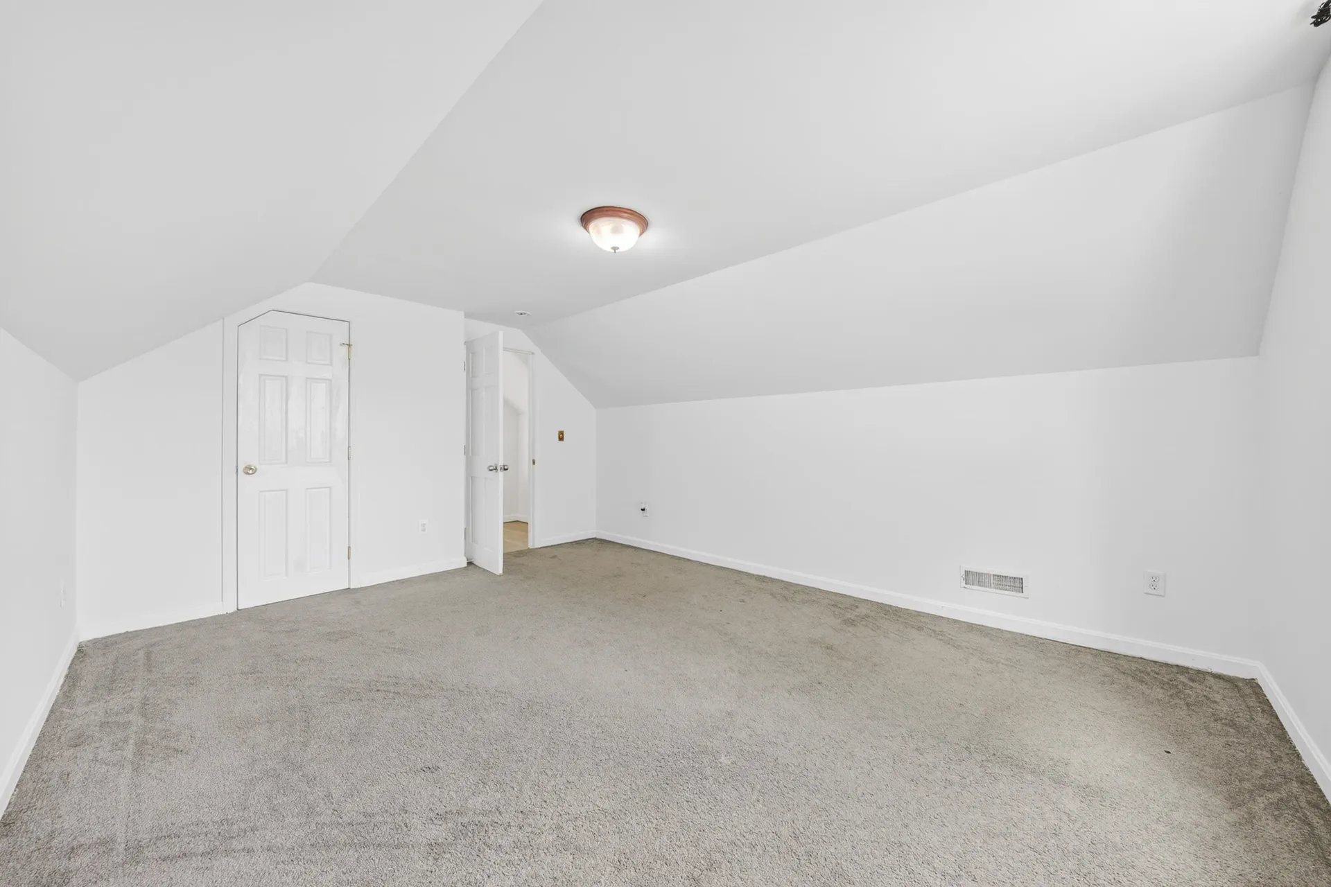 526 Pembroke Street Pembroke NH 03275