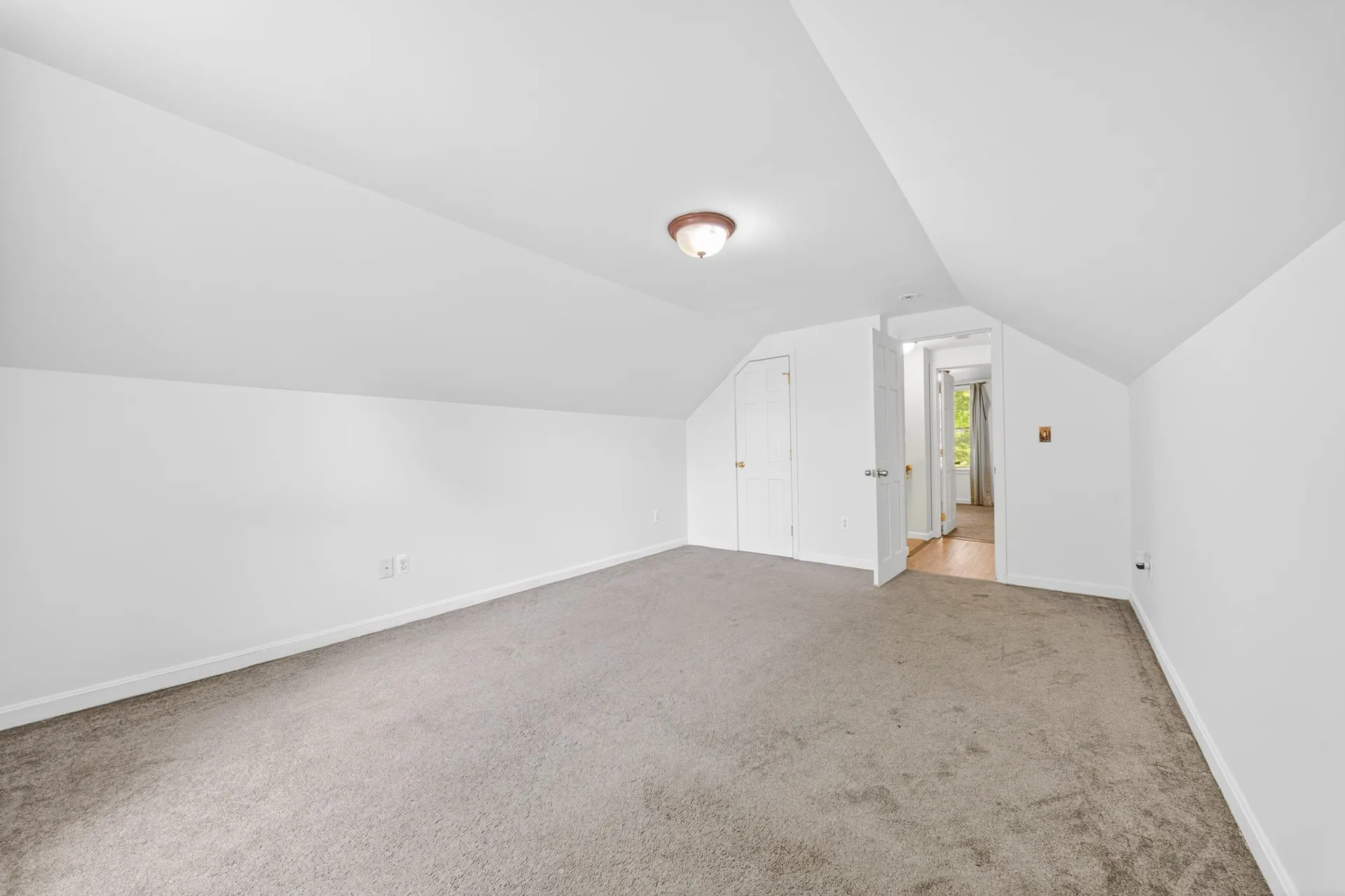 526 Pembroke Street Pembroke NH 03275
