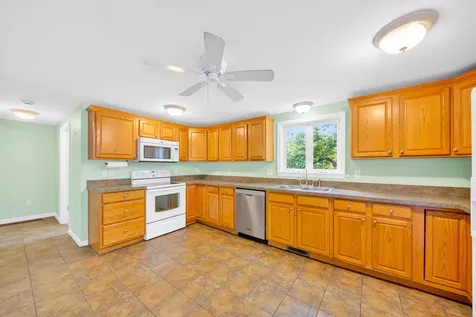 526 Pembroke Street Pembroke NH 03275