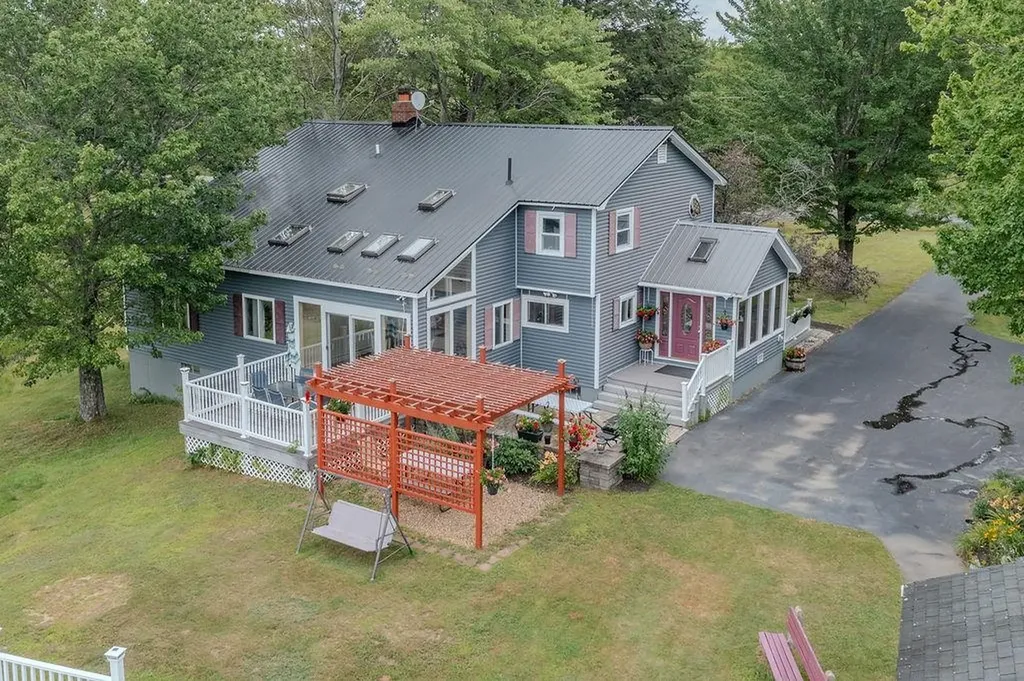 140 Mountain View Road Deerfield NH 03037