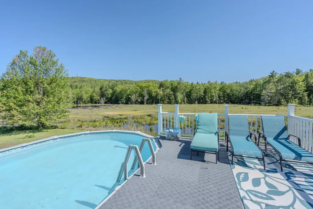 140 Mountain View Road Deerfield NH 03037