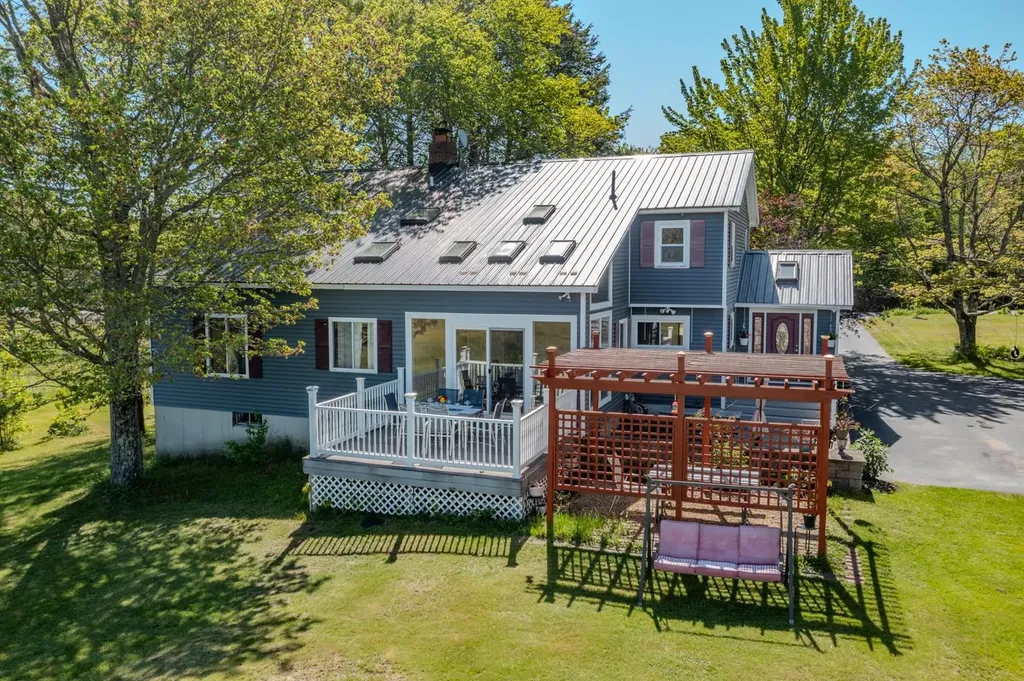 140 Mountain View Road Deerfield NH 03037