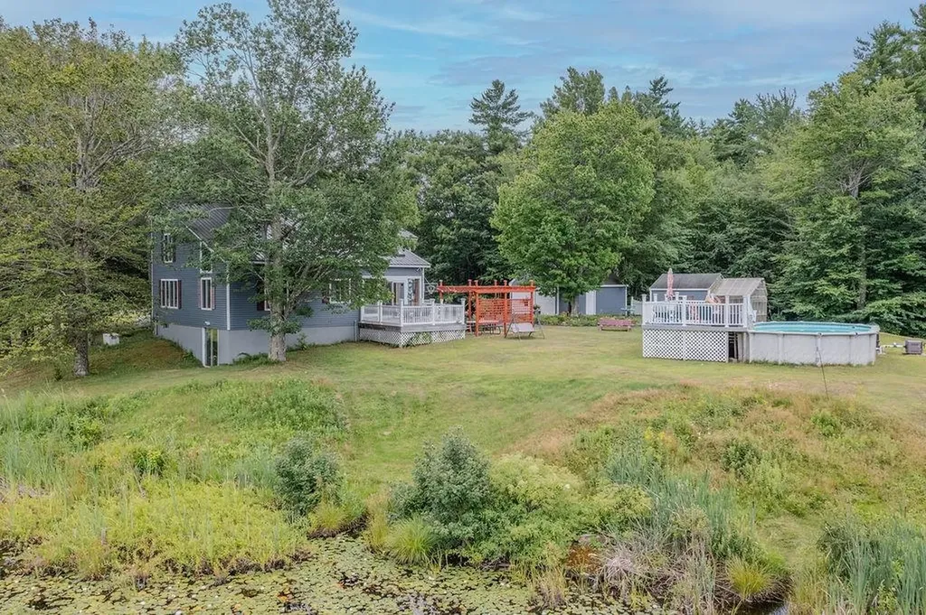 140 Mountain View Road Deerfield NH 03037