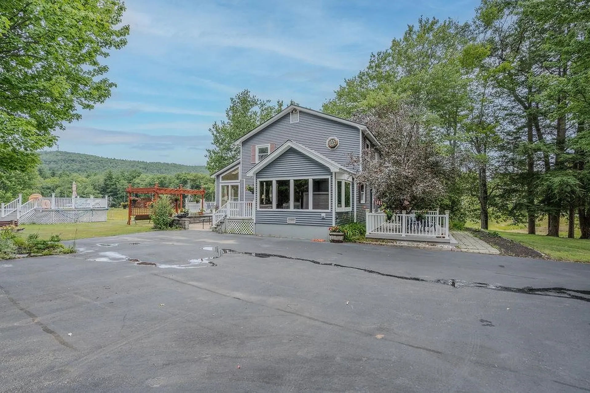 140 Mountain View Road Deerfield NH 03037