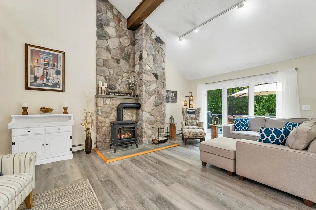 52 Meadow Lane Belmont NH 03220