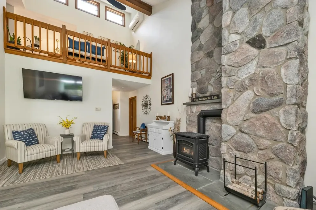 52 Meadow Lane Belmont NH 03220