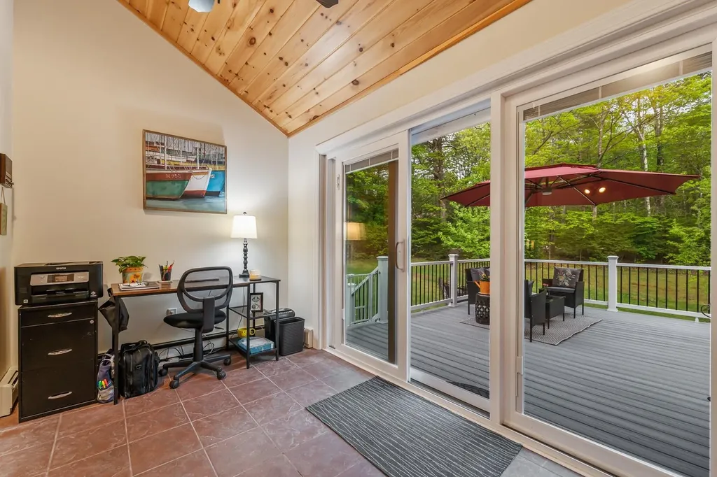 52 Meadow Lane Belmont NH 03220
