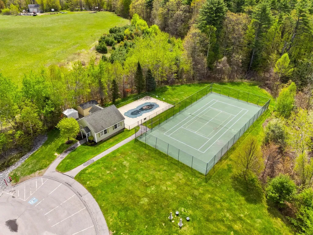 30 Brady Way Laconia NH 03246