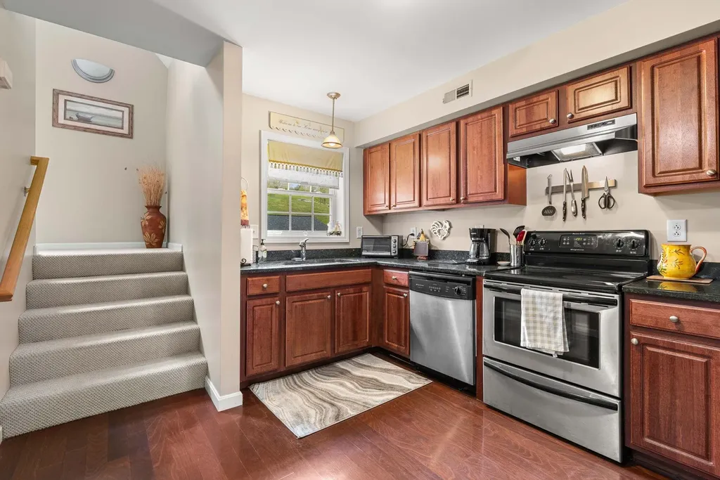 30 Brady Way Laconia NH 03246
