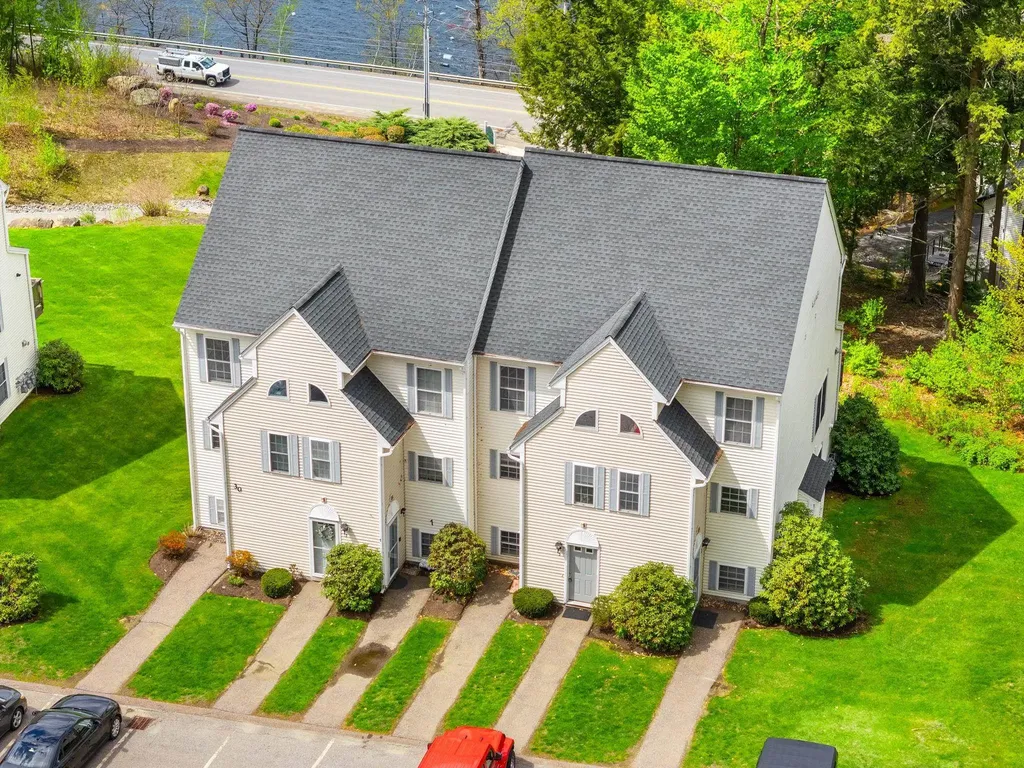 30 Brady Way Laconia NH 03246
