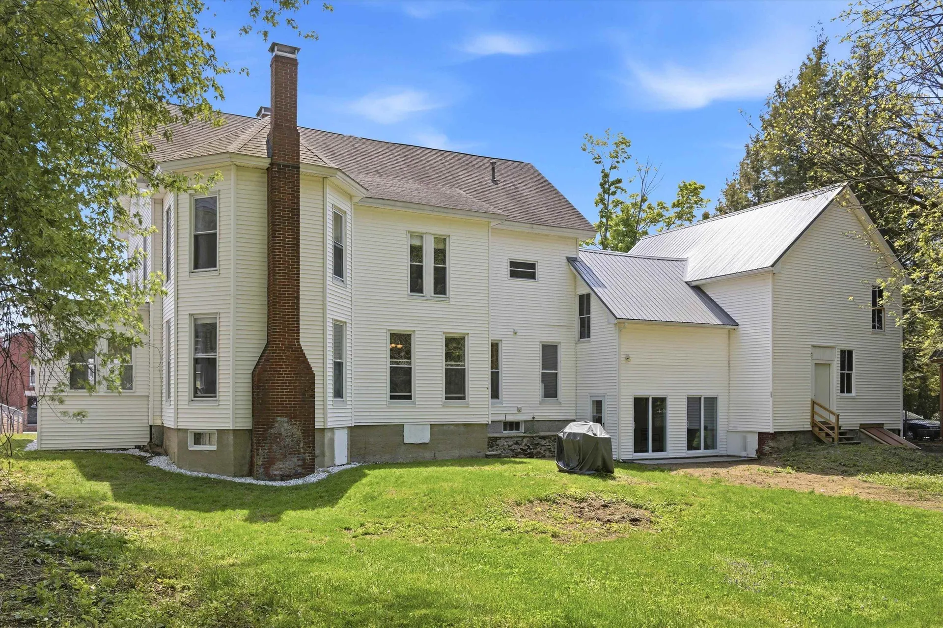 160 Main Street Pembroke NH 03275