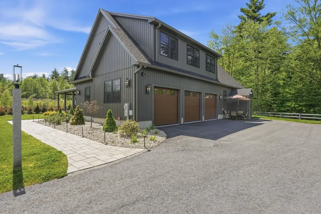 51 Colby Farm Road Chester NH 03036