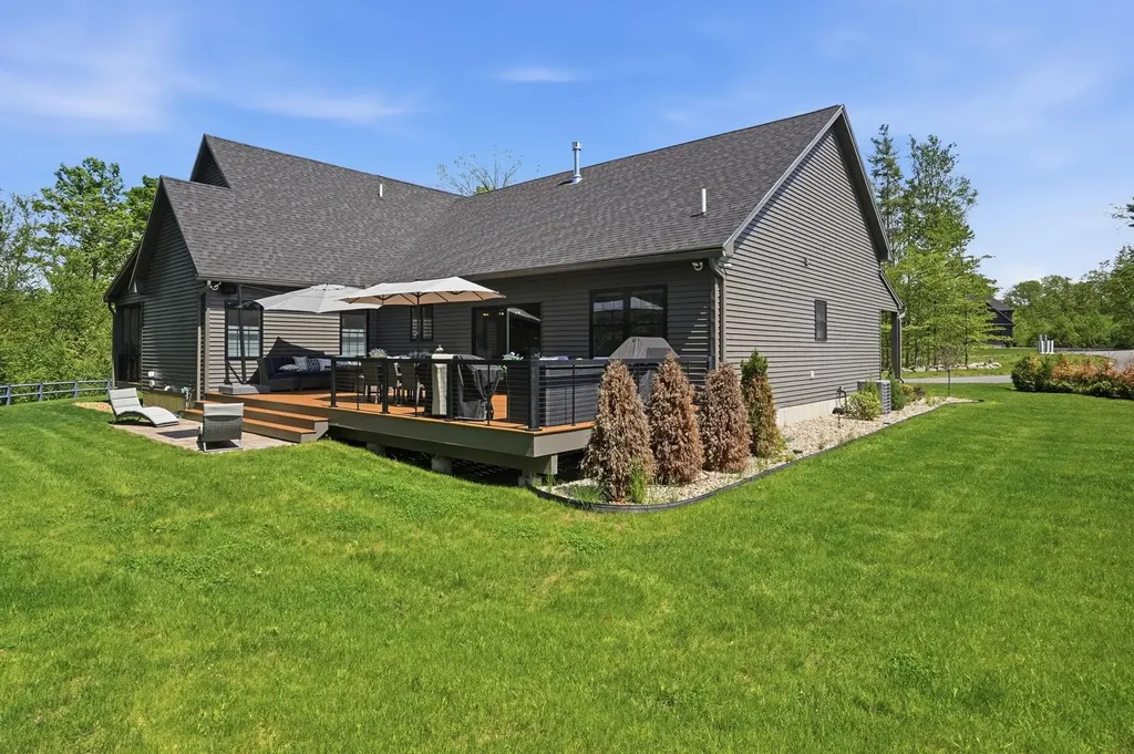 51 Colby Farm Road Chester NH 03036