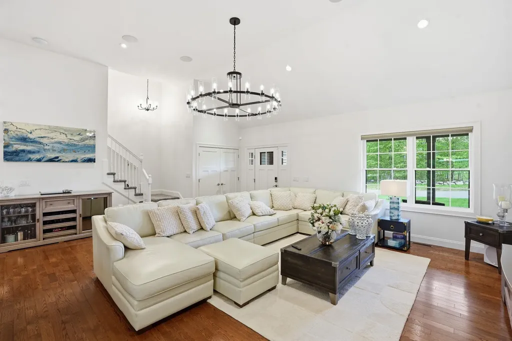 51 Colby Farm Road Chester NH 03036