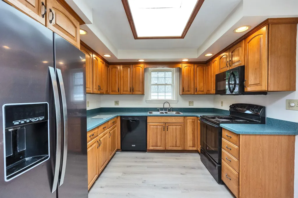 130 Eastern Avenue Keene NH 03431