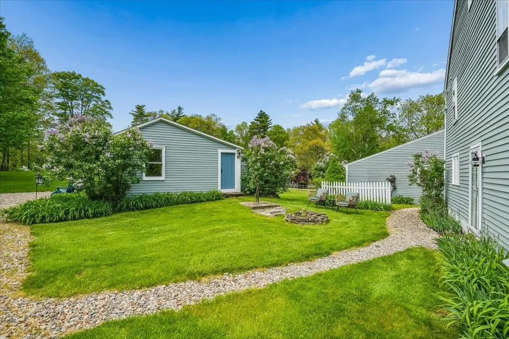 245-247 Danville Road Fremont NH 03044
