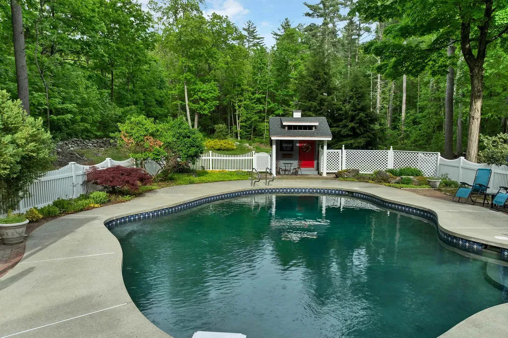 153 Castle Hill Road Windham NH 03087