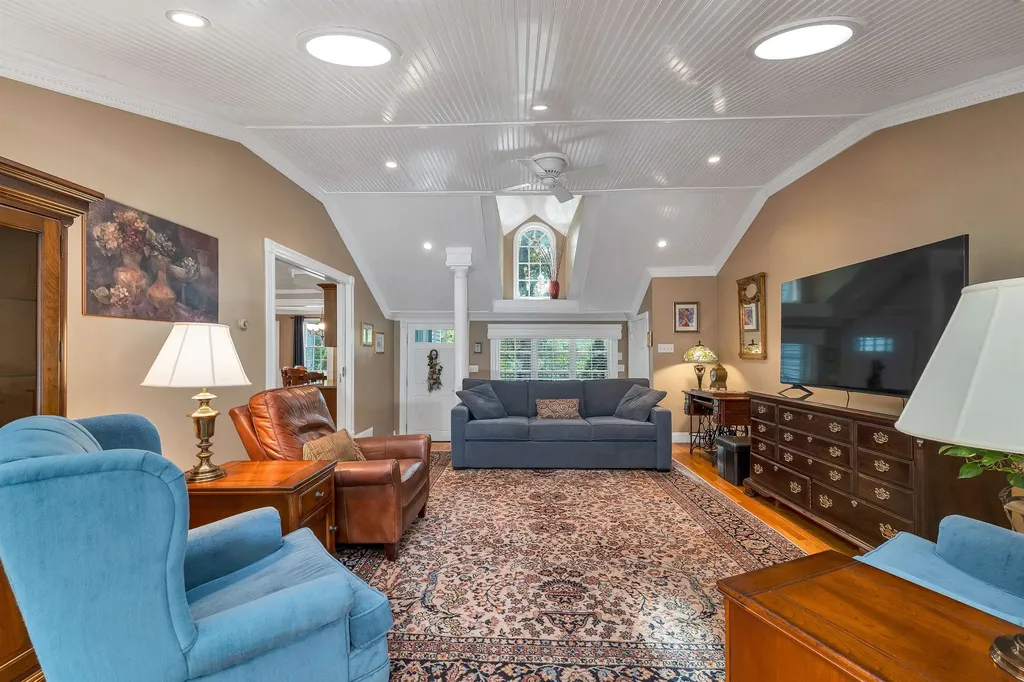 153 Castle Hill Road Windham NH 03087