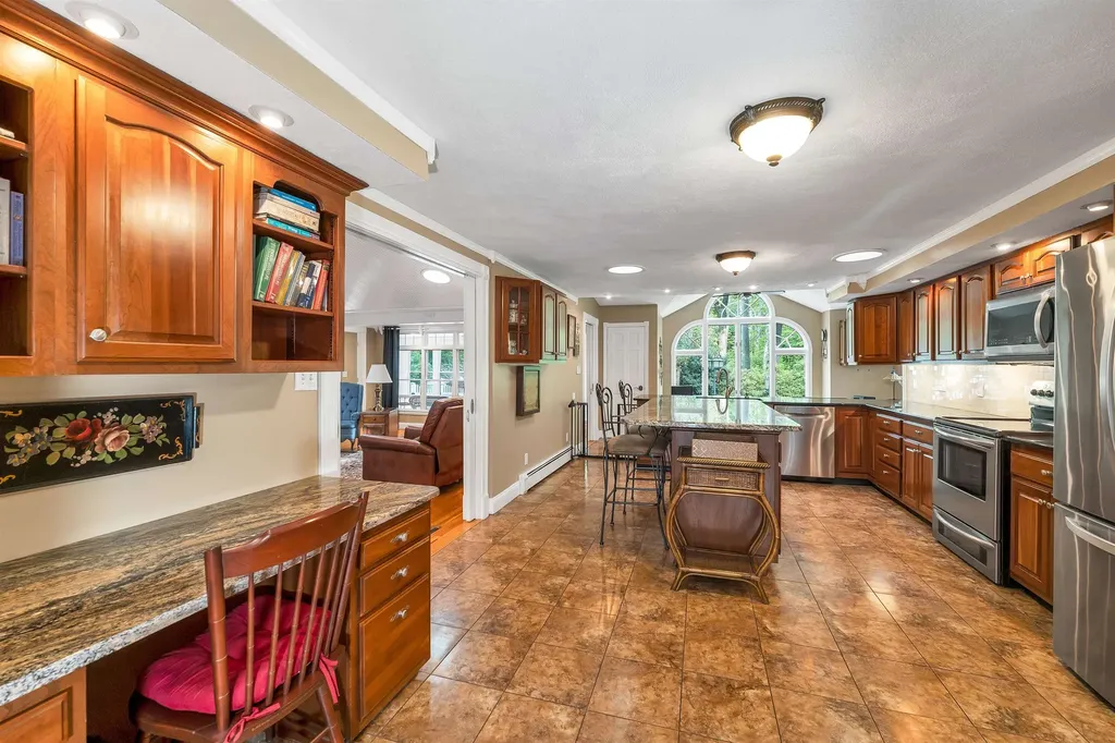 153 Castle Hill Road Windham NH 03087
