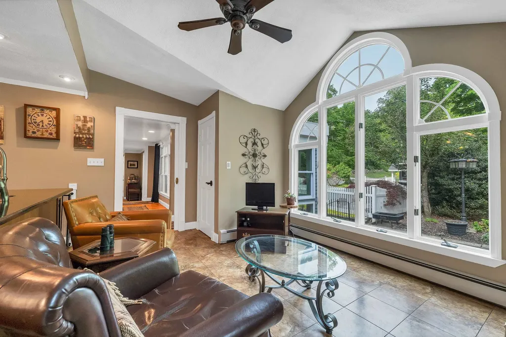 153 Castle Hill Road Windham NH 03087