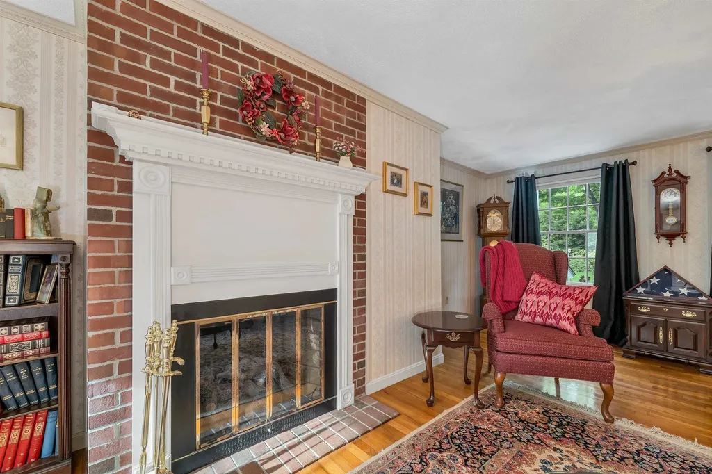 153 Castle Hill Road Windham NH 03087