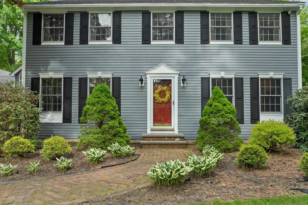 153 Castle Hill Road Windham NH 03087