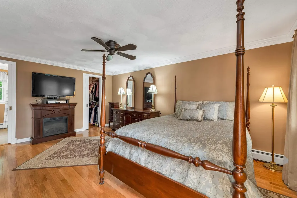153 Castle Hill Road Windham NH 03087