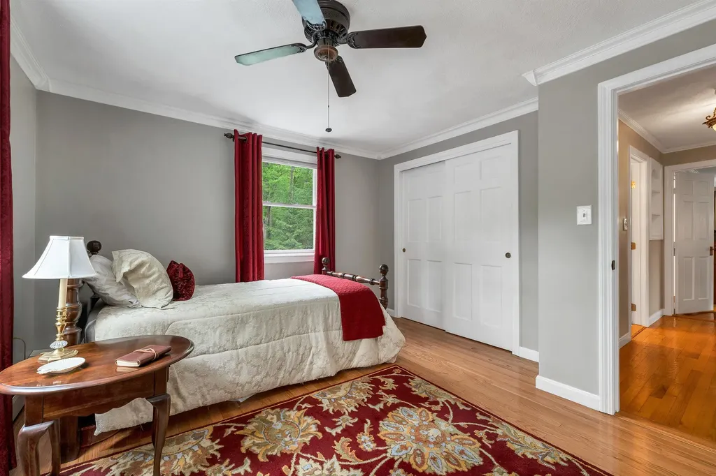 153 Castle Hill Road Windham NH 03087