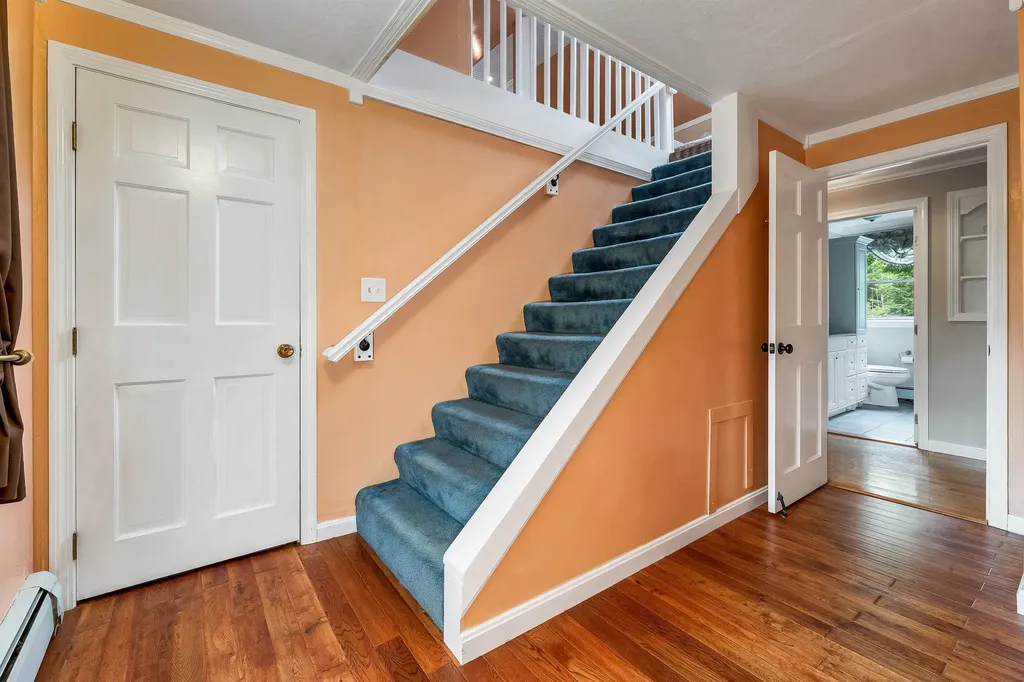 153 Castle Hill Road Windham NH 03087