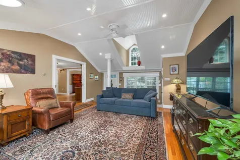 153 Castle Hill Road Windham NH 03087