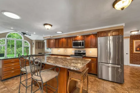 153 Castle Hill Road Windham NH 03087