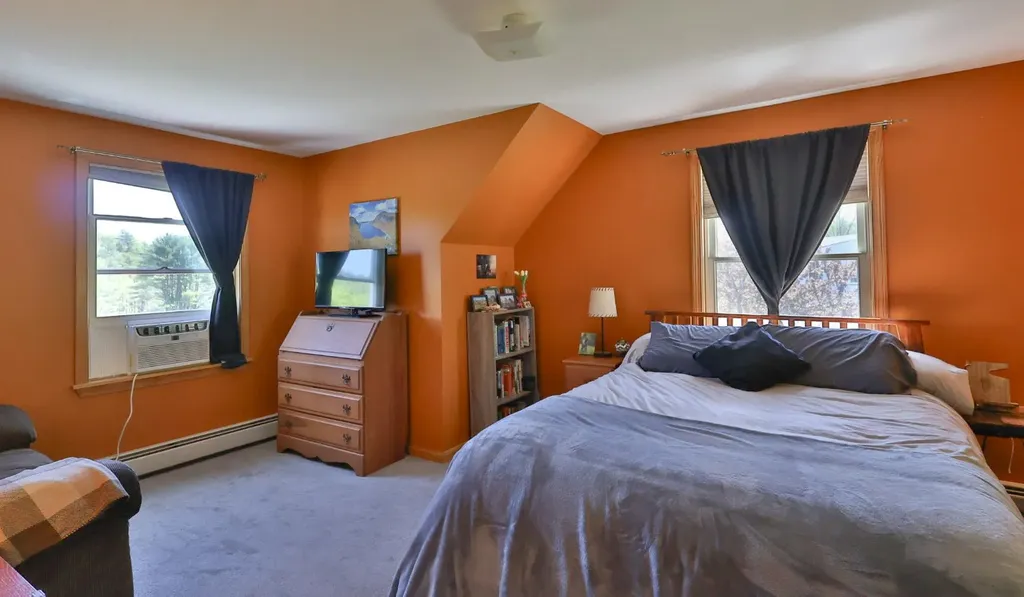 23 Meadow View Lane Hartland VT 05048
