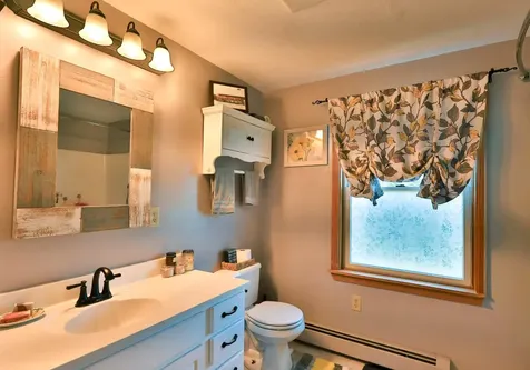 23 Meadow View Lane Hartland VT 05048