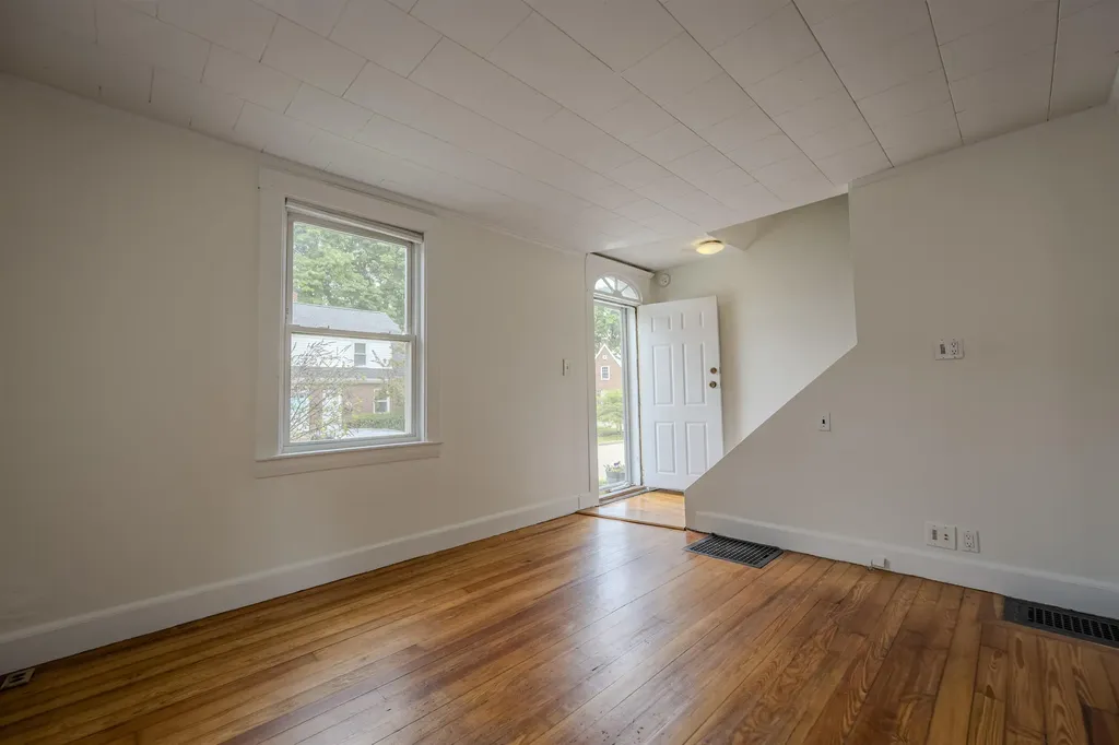 189 Concord Way Portsmouth NH 03801