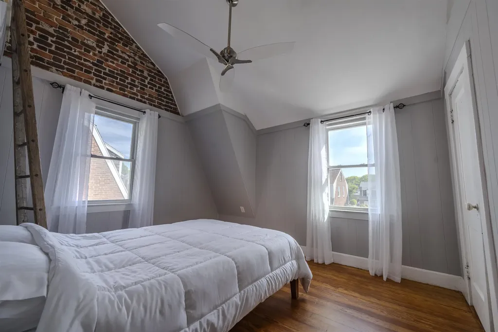 189 Concord Way Portsmouth NH 03801