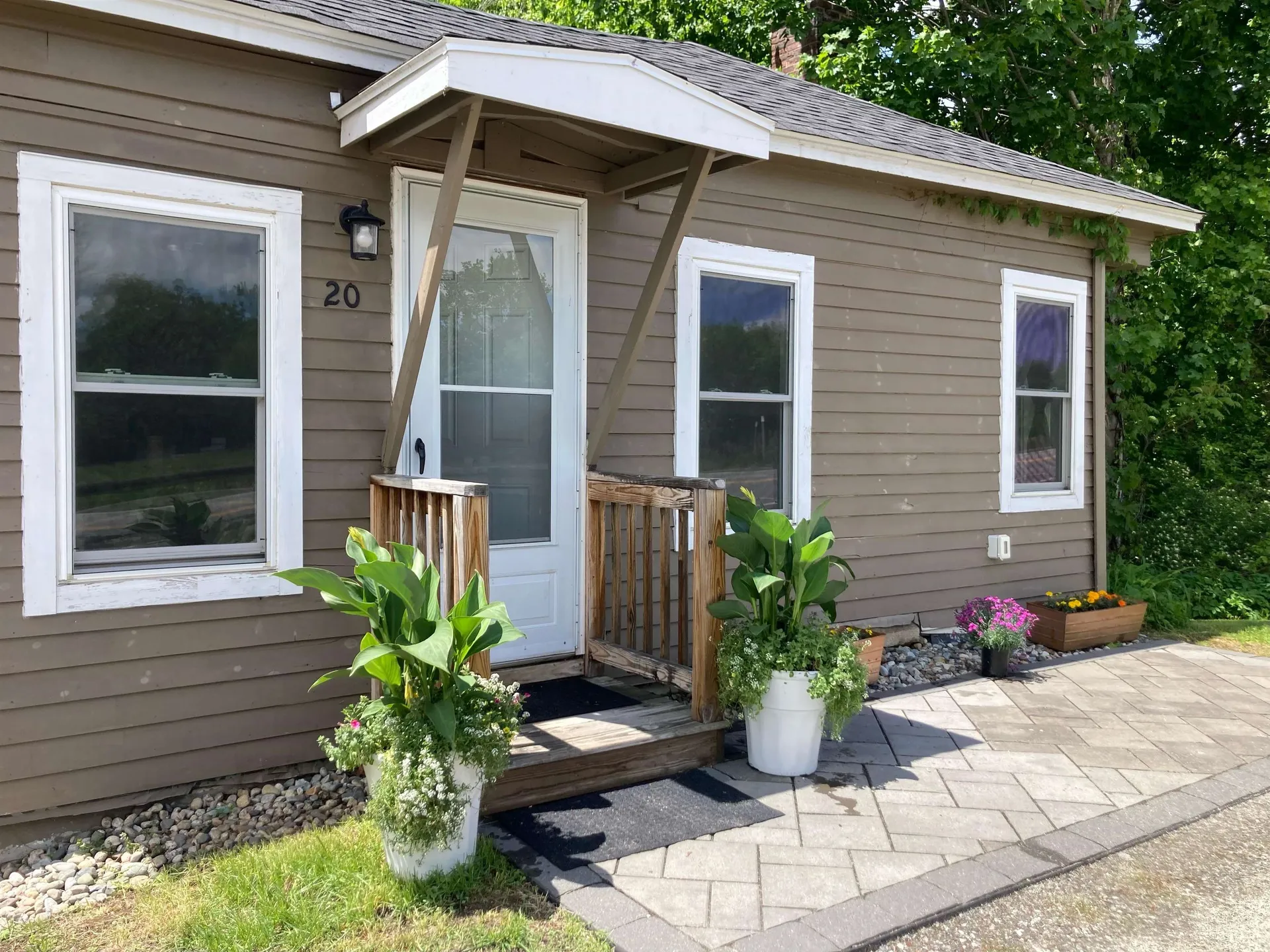 20 Daniel Webster Highway Plymouth NH 03264