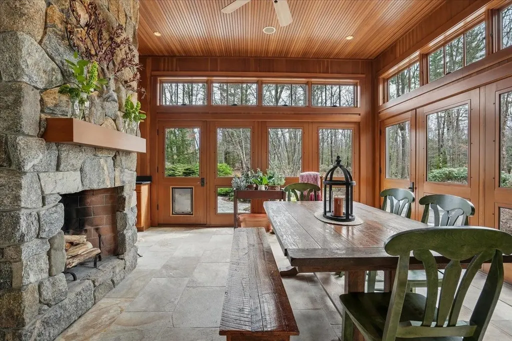 55 Audubon Way Auburn NH 03032