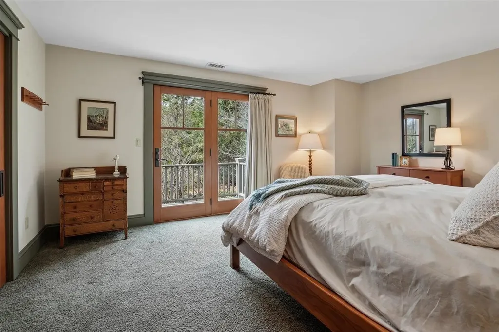 55 Audubon Way Auburn NH 03032