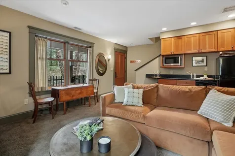 55 Audubon Way Auburn NH 03032