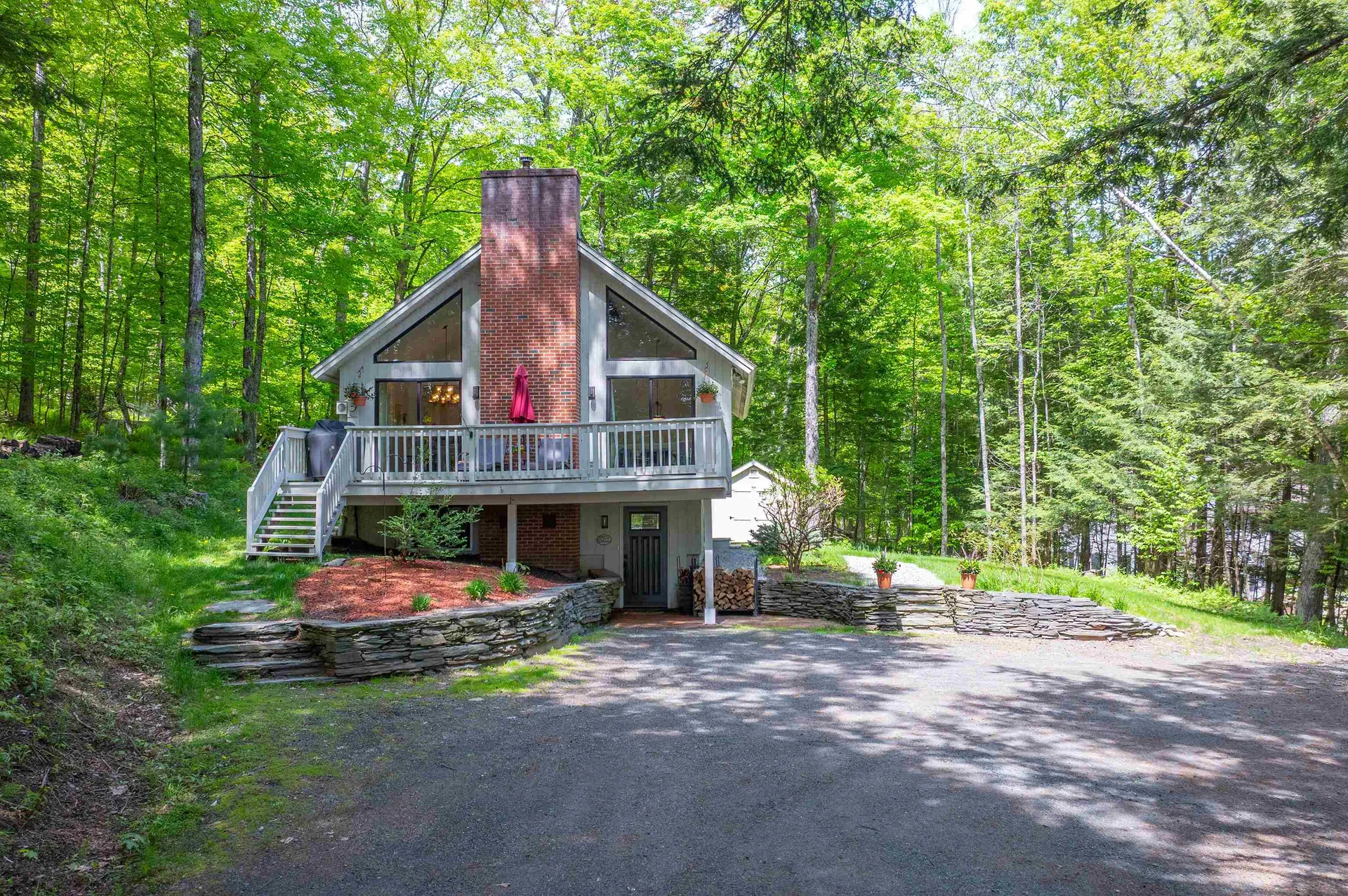 1196 Marsh Family Road Hartford VT 05059