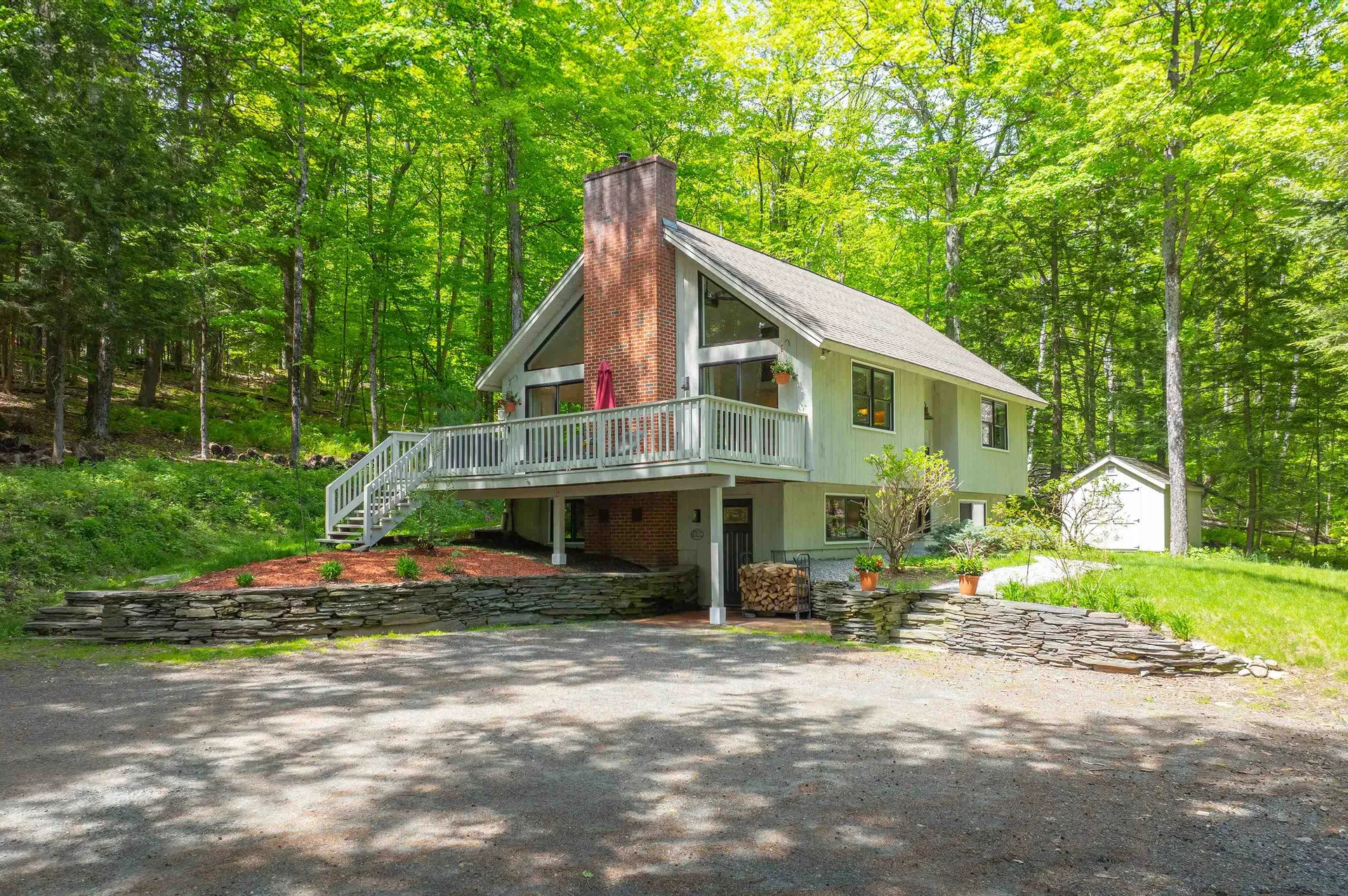 1196 Marsh Family Road Hartford VT 05059