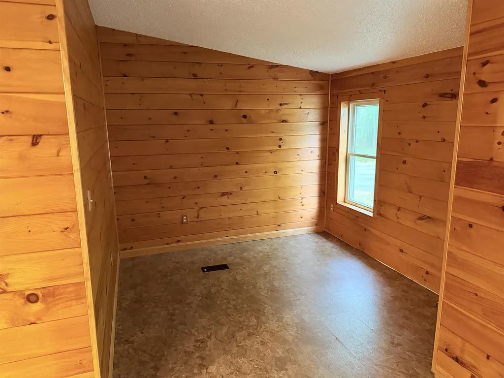 97 Fordway Extension Derry NH 03038
