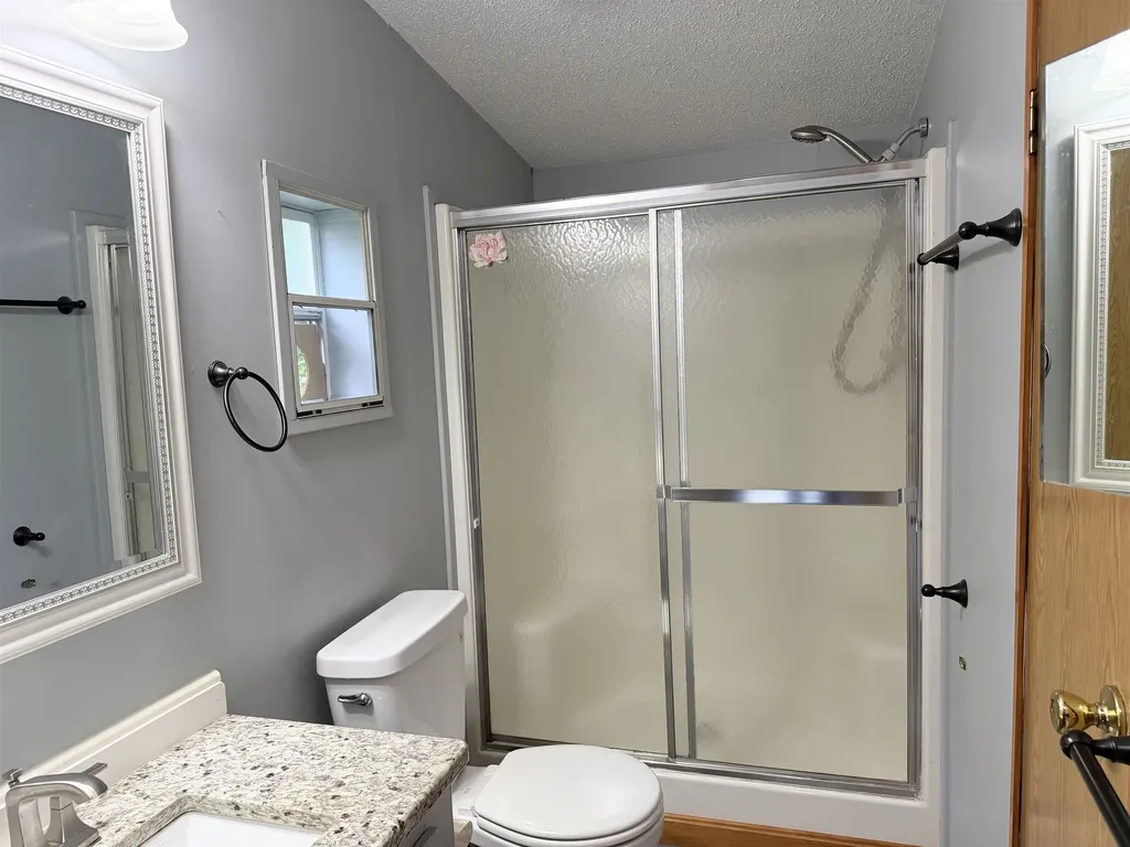 97 Fordway Extension Derry NH 03038