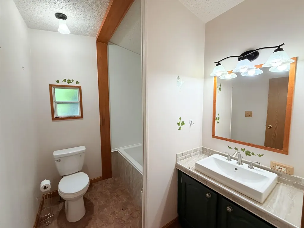 97 Fordway Extension Derry NH 03038