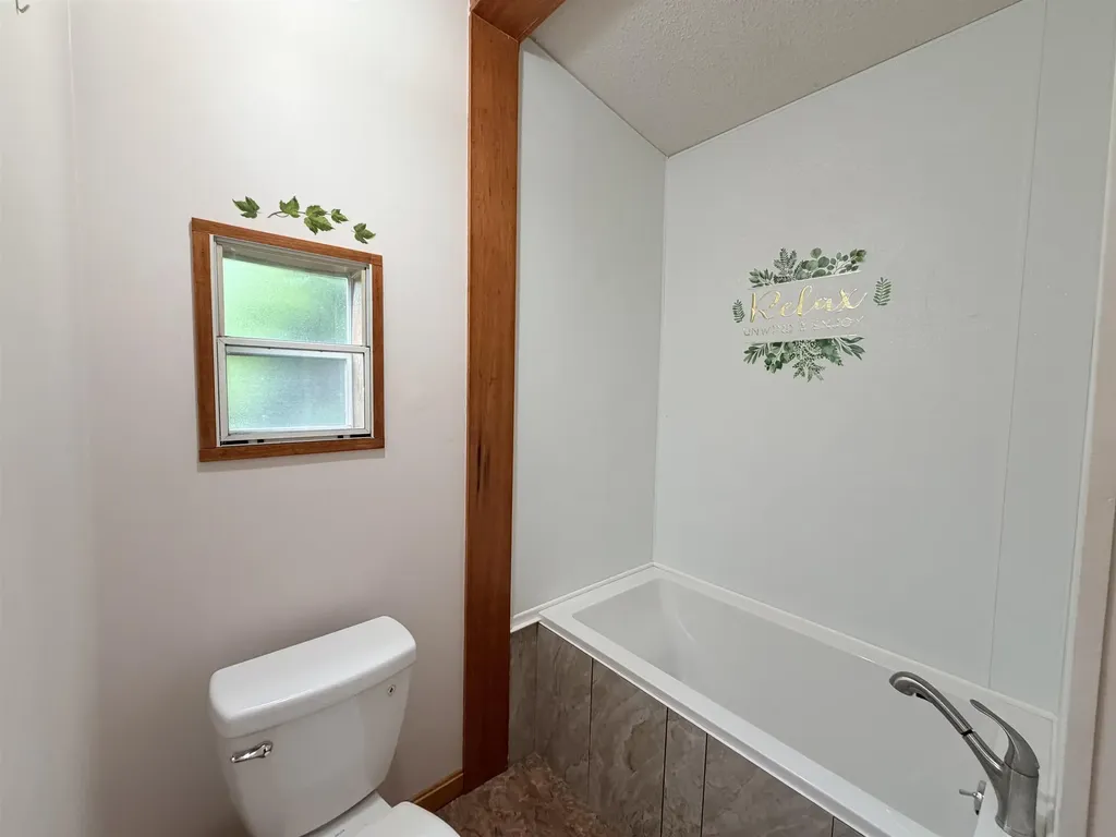 97 Fordway Extension Derry NH 03038